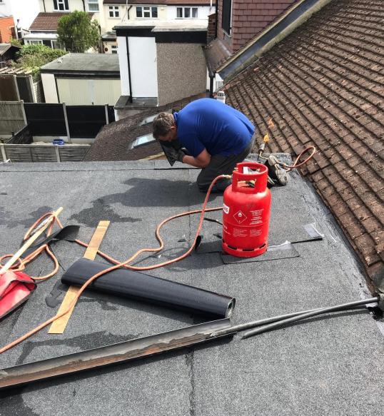 Call us for your FLAT roofing needs in chingford